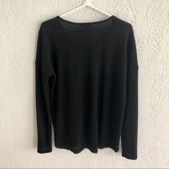 ENTRO Embroidered Floral Waffle Knit Tee S - Picture 4 of 7